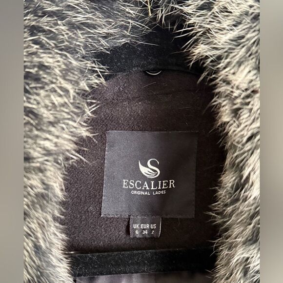 Wool belted coat with fox fur size US 2-4. - Picture 8 of 9